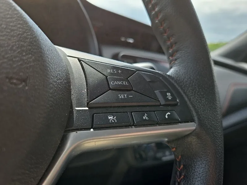 2023 Nissan Kicks SR, photo 18