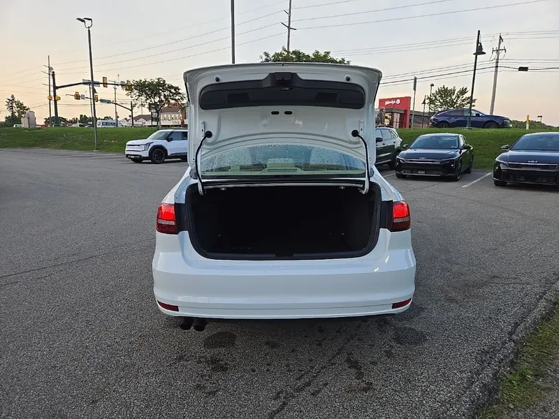 2017 Volkswagen Jetta 1.8T SEL, photo 5