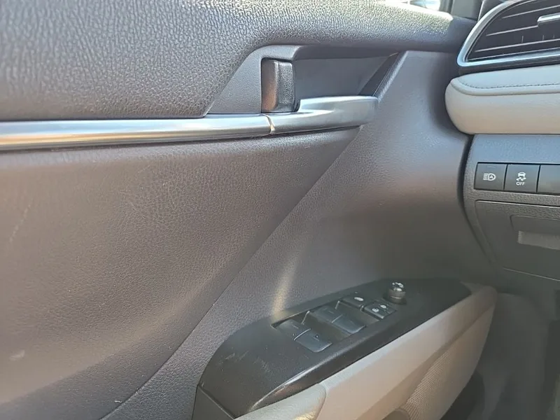 2024 Toyota Camry LE AWD, photo 17