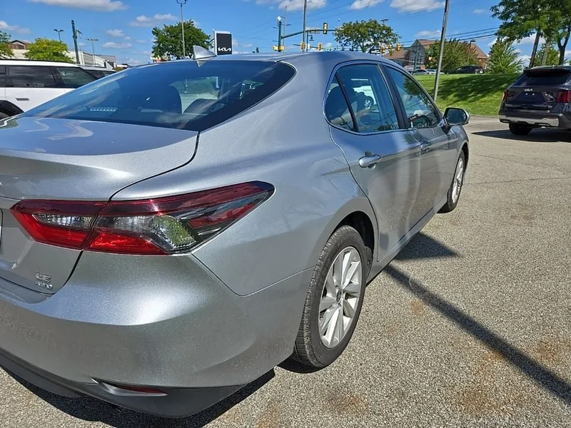 2024 Toyota Camry LE AWD, photo 3