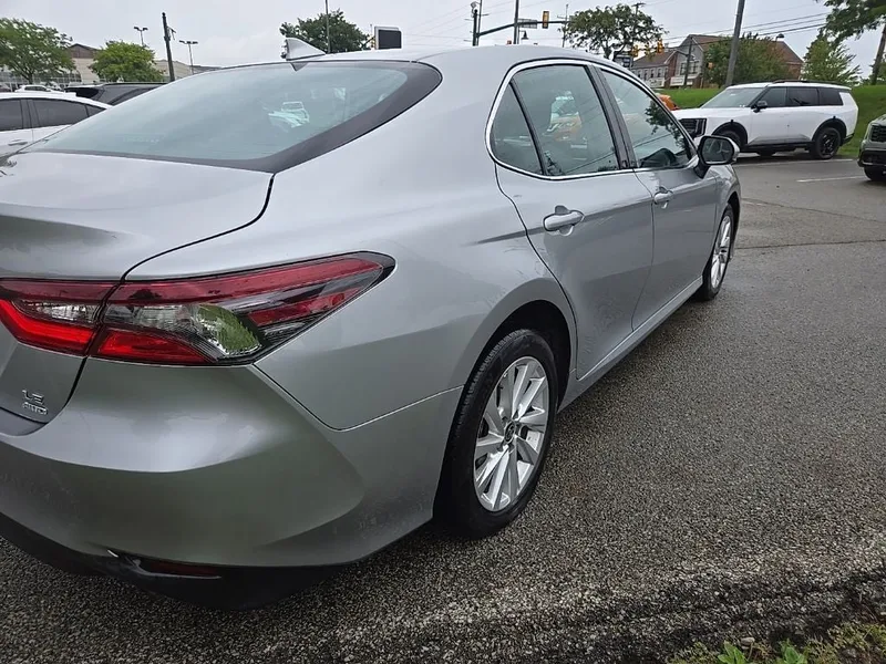 2024 Toyota Camry LE AWD, photo 3