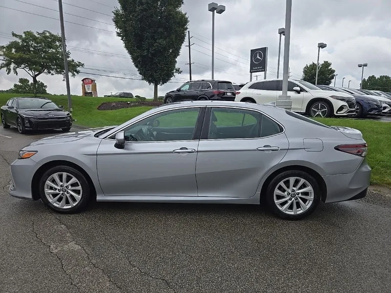 2024 Toyota Camry LE AWD, photo 6