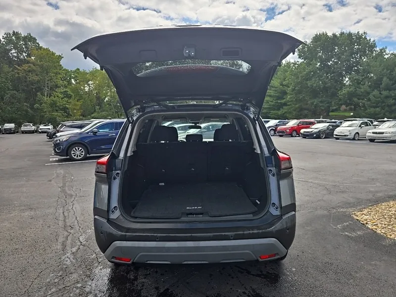 2023 Nissan Rogue SV AWD, photo 4