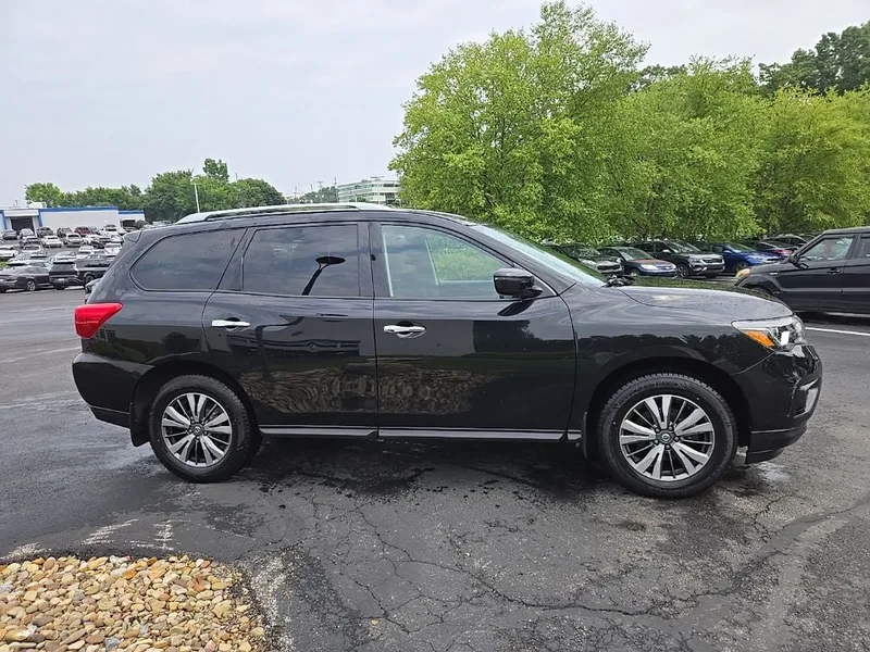 2020 Nissan Pathfinder S 4WD, photo 2