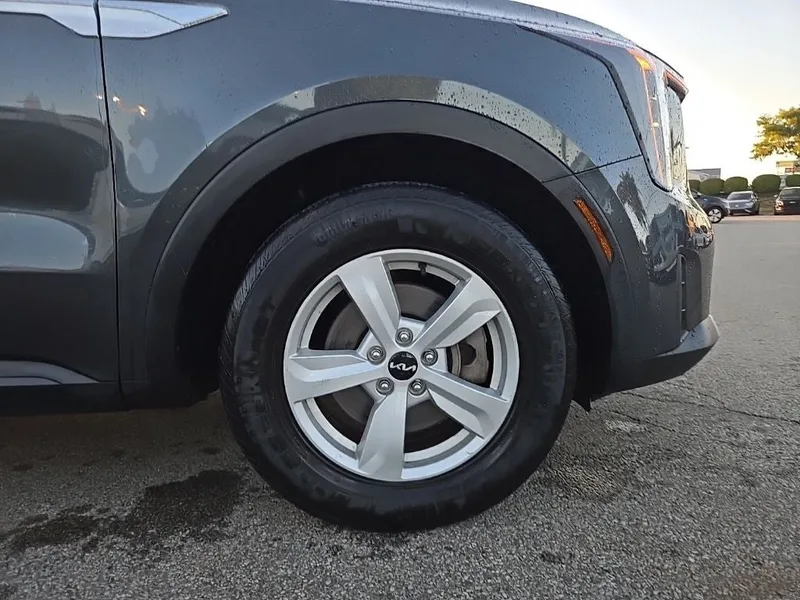 2024 Kia Sorento LX, photo 12