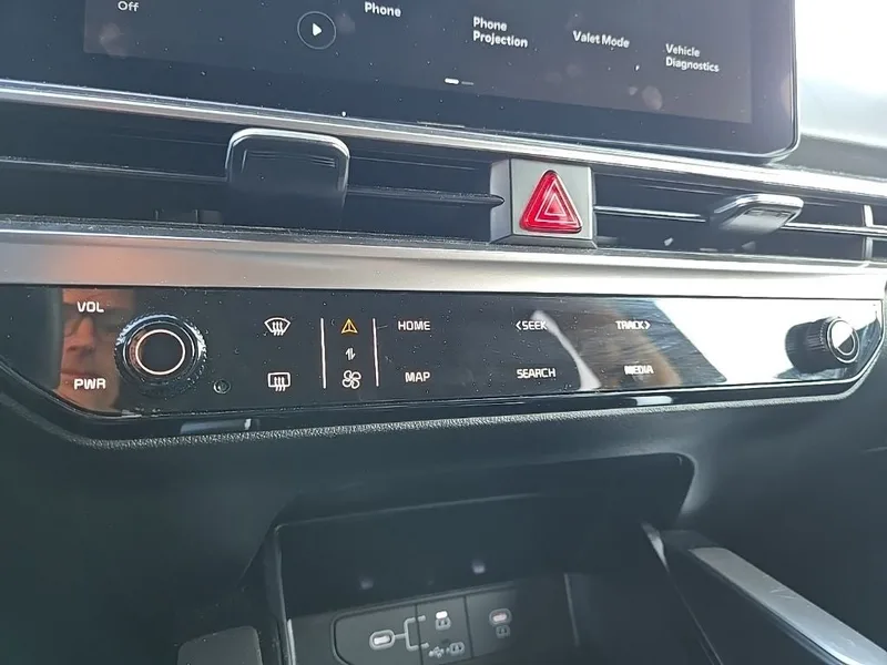 2024 Kia Sorento LX, photo 24