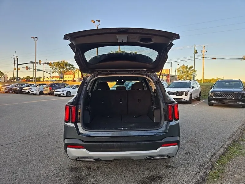 2024 Kia Sorento LX, photo 5