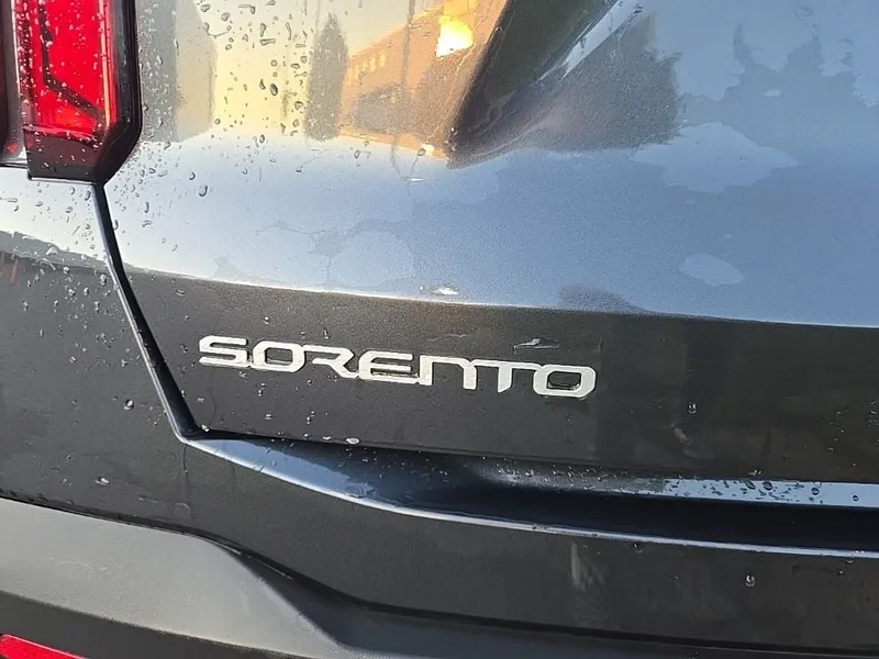 2024 Kia Sorento LX, photo 6
