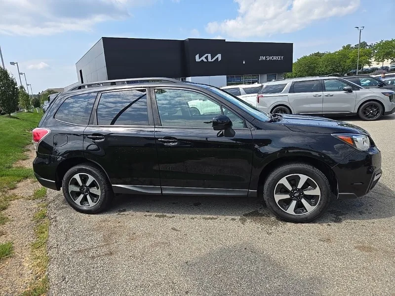 2018 Subaru Forester 2.5i Premium AWD, photo 2