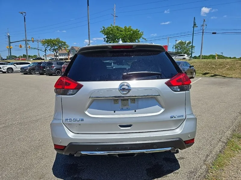 2020 Nissan Rogue SV AWD, photo 5