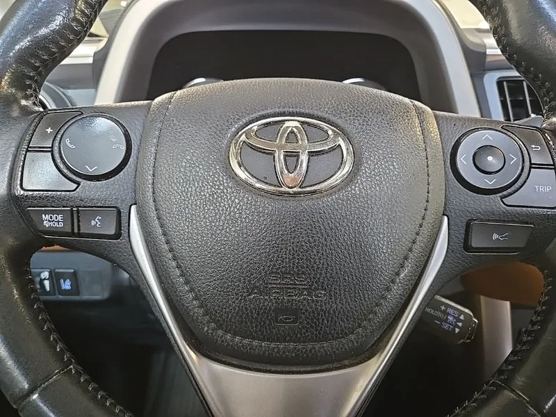 2017 Toyota RAV4 Hybrid Limited AWD, photo 14