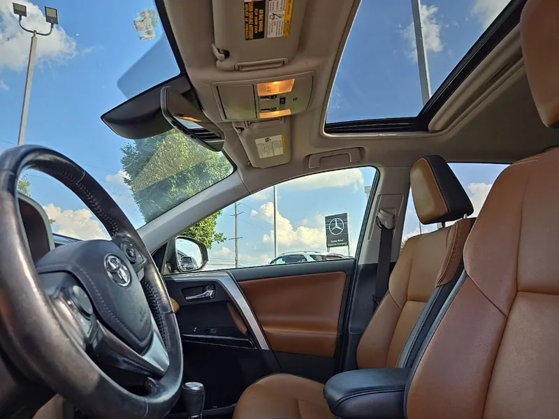 2017 Toyota RAV4 Hybrid Limited AWD, photo 30