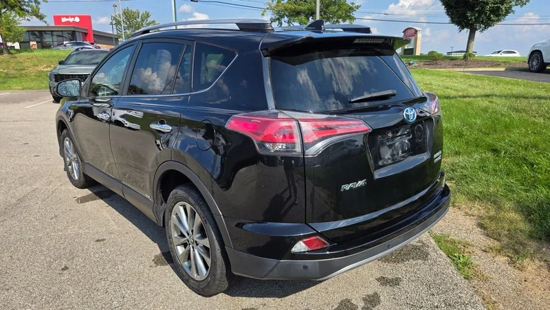 2017 Toyota RAV4 Hybrid Limited AWD, photo 7
