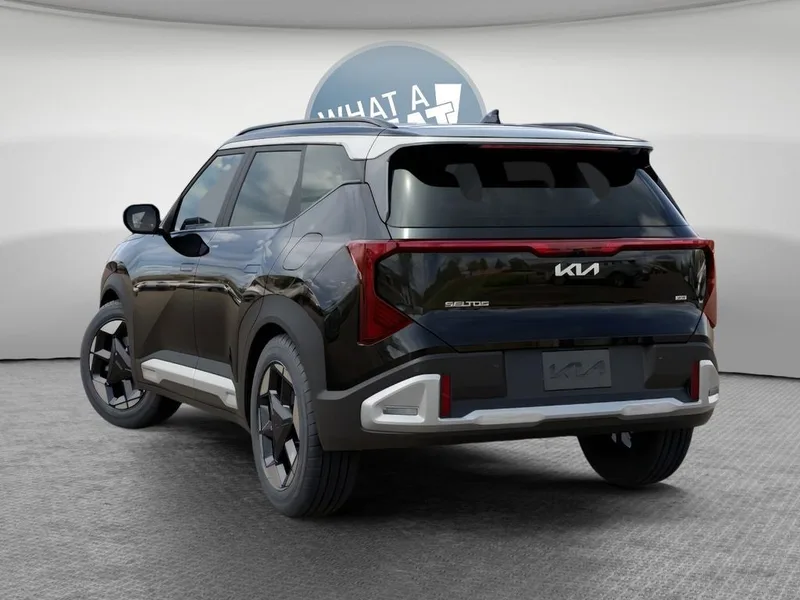 2027 Kia Seltos EX, photo 4