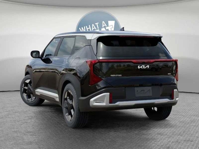 2027 Kia Seltos S, photo 4