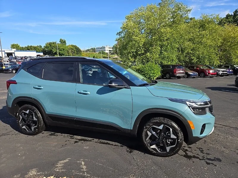 2026 Kia Seltos S AWD, photo 2