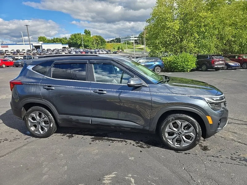 2024 Kia Seltos S AWD, photo 2