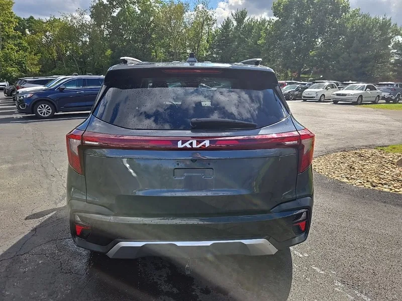 2024 Kia Seltos S AWD, photo 4