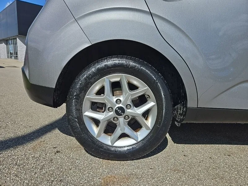 2024 Kia Soul LX W/Tech Pack, photo 12