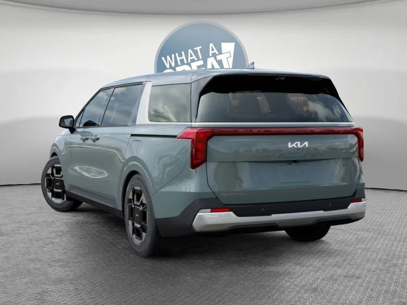 2027 Kia Carnival EX, photo 4