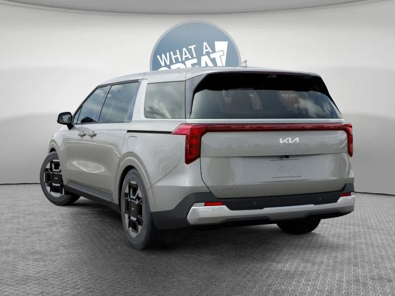 2027 Kia Carnival EX, photo 4