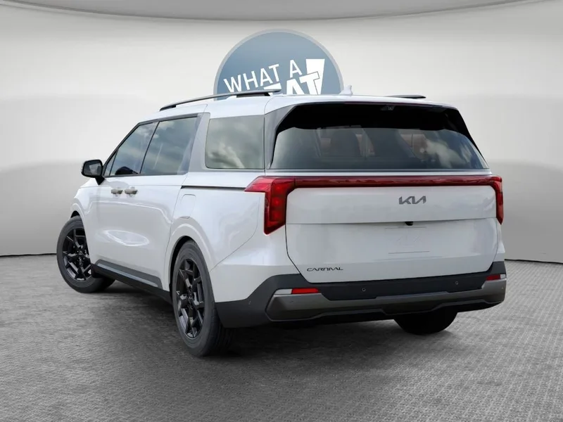 2027 Kia Carnival SX, photo 4