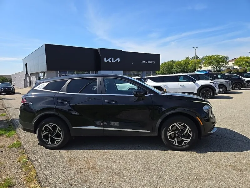 2023 Kia Sportage LX AWD, photo 2
