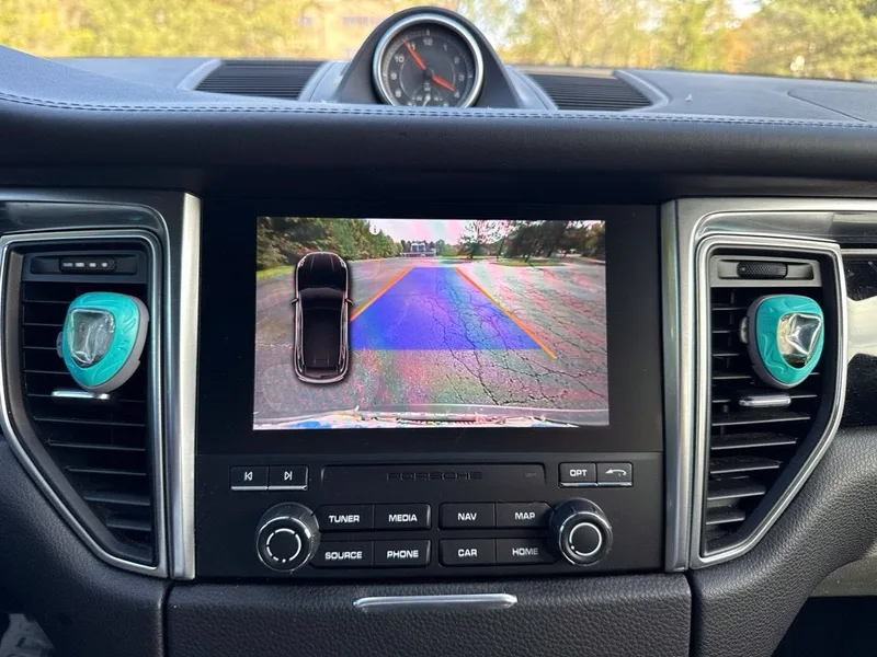 2018 Porsche Macan Base, photo 2