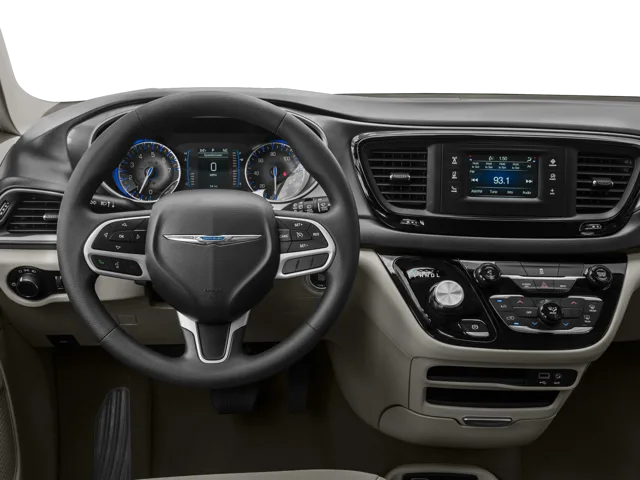2017 Chrysler Pacifica LX, photo 4